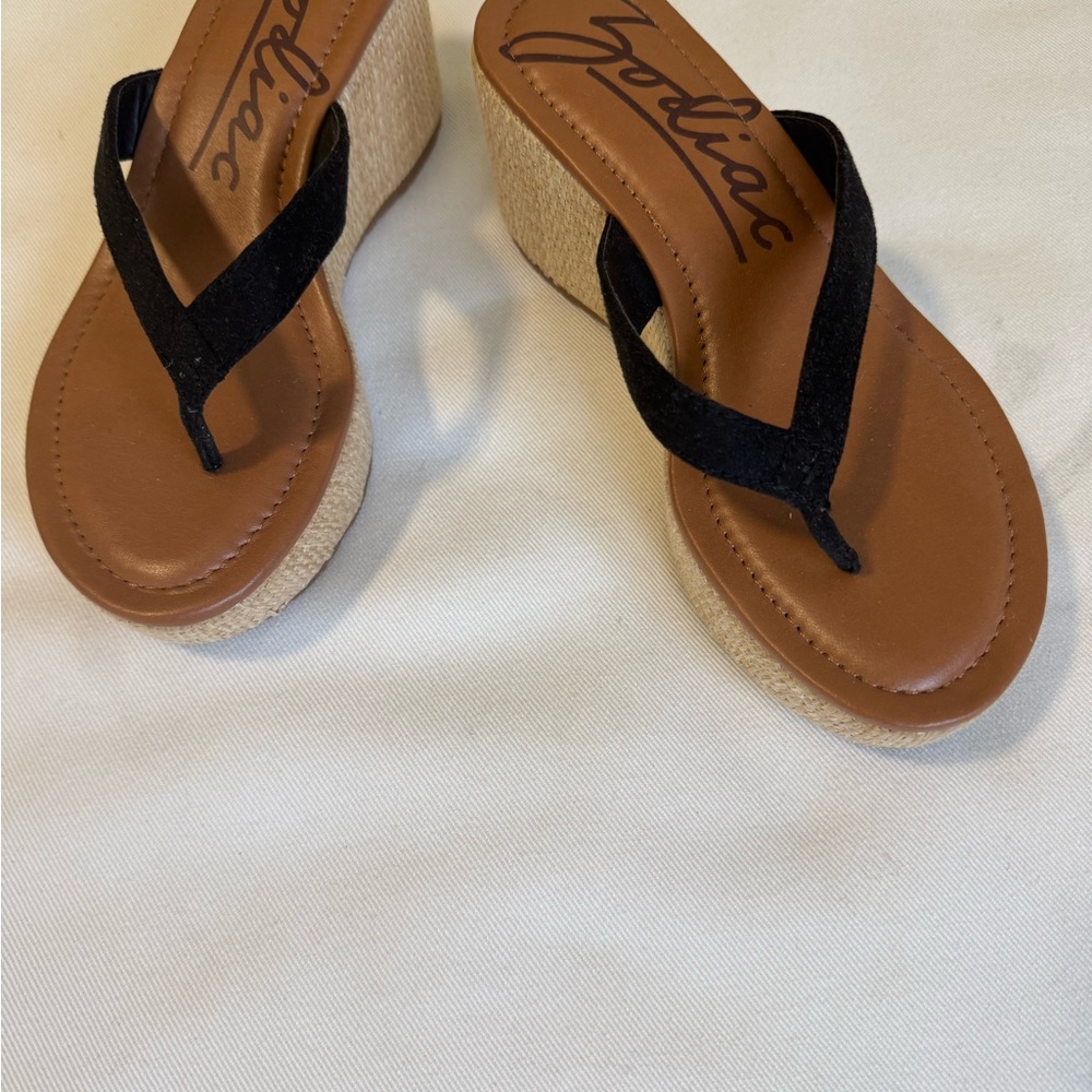 Zodiac Women's Black Wedge Sandals